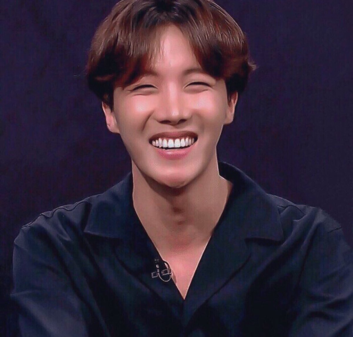 jung hoseok sorrindo — uma thread que vai te deixar boiolinha.