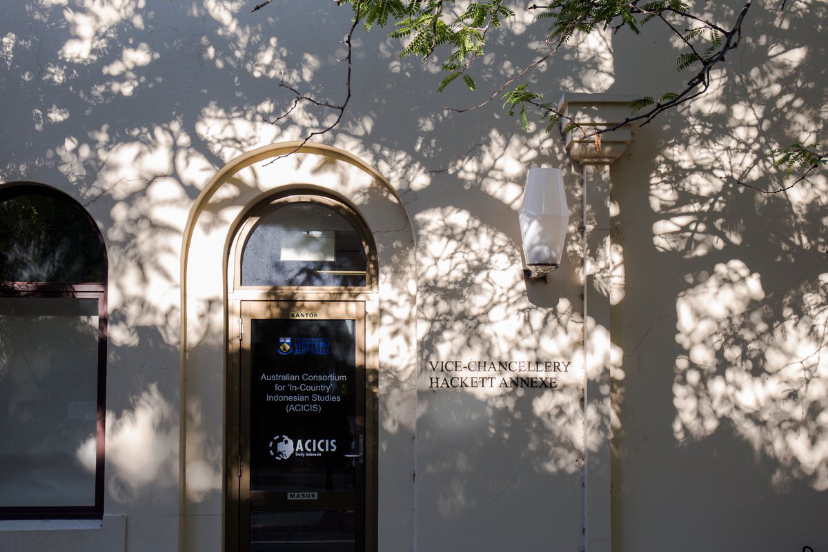 For over 20 years, <a href="/ACICIS/">Acicis</a>  Perth was hosted by <a href="/MurdochUni/">Murdoch University</a>. In 2016 we relocated to <a href="/uwanews/">UWA</a> - ACICIS would like to express our sincere appreciation for the assistance &amp; support provided by both host institutions over the past 25 years #acicis25years
