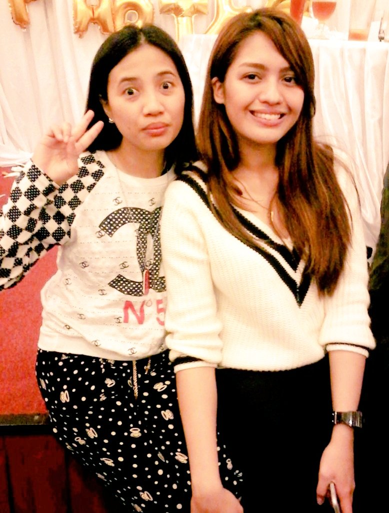 adoredfin's tweet photo. Happy birthday The Lord bless you and keep you 🙏💕
This was Dec 2014 my last photo with you Janey before I moved to Singapore. #fandiary @itsJaneOineza
itsJaneOineza 24thBDay https://t.co/BuzOa7UgXm https://t.co/wdaciQWlni