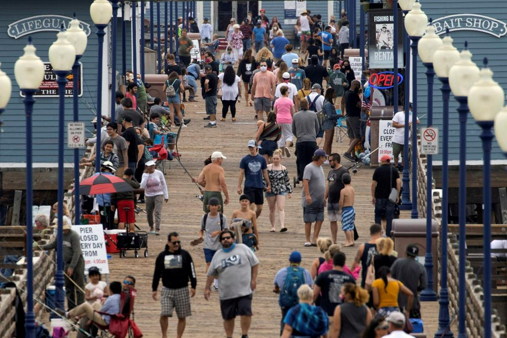 Reuters's tweet photo. California COVID-19 cases top 400,000, soon to overtake New York as worst-hit state https://t.co/yOwinj5dTh https://t.co/rmrIjuF5x8