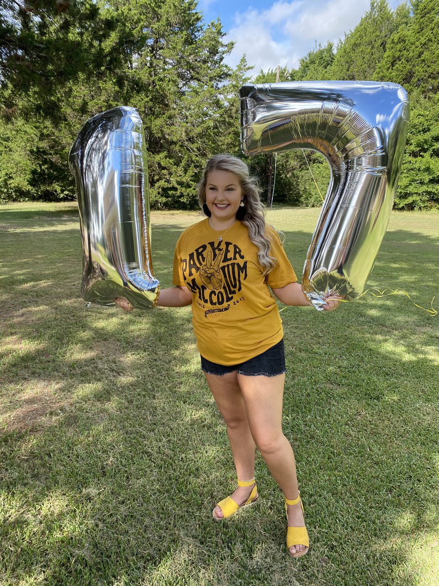 kylieclamon's tweet photo. If you don’t wear a @ParkerMcCollum  shirt on your birthday, what are you doing with life? https://t.co/xlrH6HHL3G