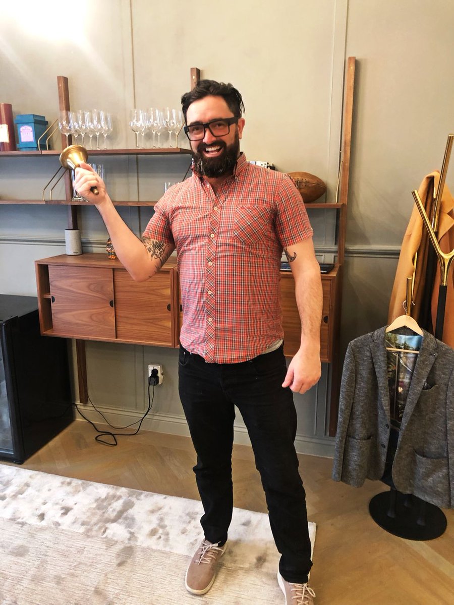 CivilShareNZ's tweet photo. Bells ringing at CivilShare HQ this week 🛎️
There's now 4000 of you!  Absolutely stoked to see our #CivilShare community continue to grow; we love doing what we do and helping our users create valuable connections and make the most of their resources.
Thanks #TeamCivilShare 👊 https://t.co/X6PNRbsORz