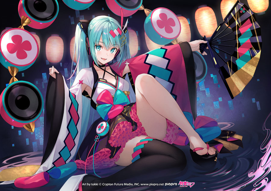 初音ミク マジカルミライ 公式 皆さんこんにちは もうすぐ連休ですね 今週も書き下ろしビジュアルを2枚紹介していきます まずはtokkiさん Tokki 517 のイラスト こちらに目線をくれて笑いかけるミクさんがとってもキュートですね 艶や