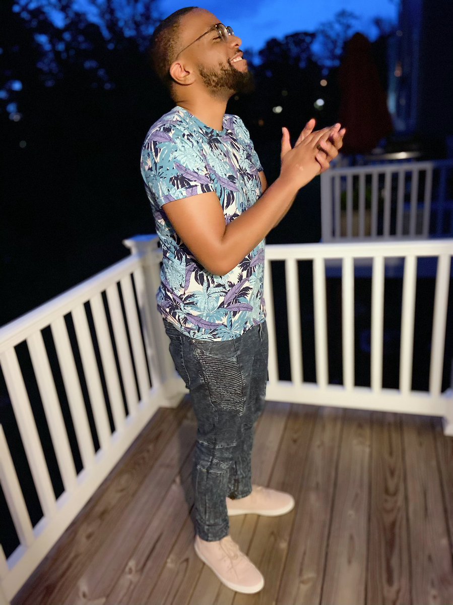 JustSamRoberts's tweet photo. Baltimore nights #9moredaystogo https://t.co/m6HzOrb9m4