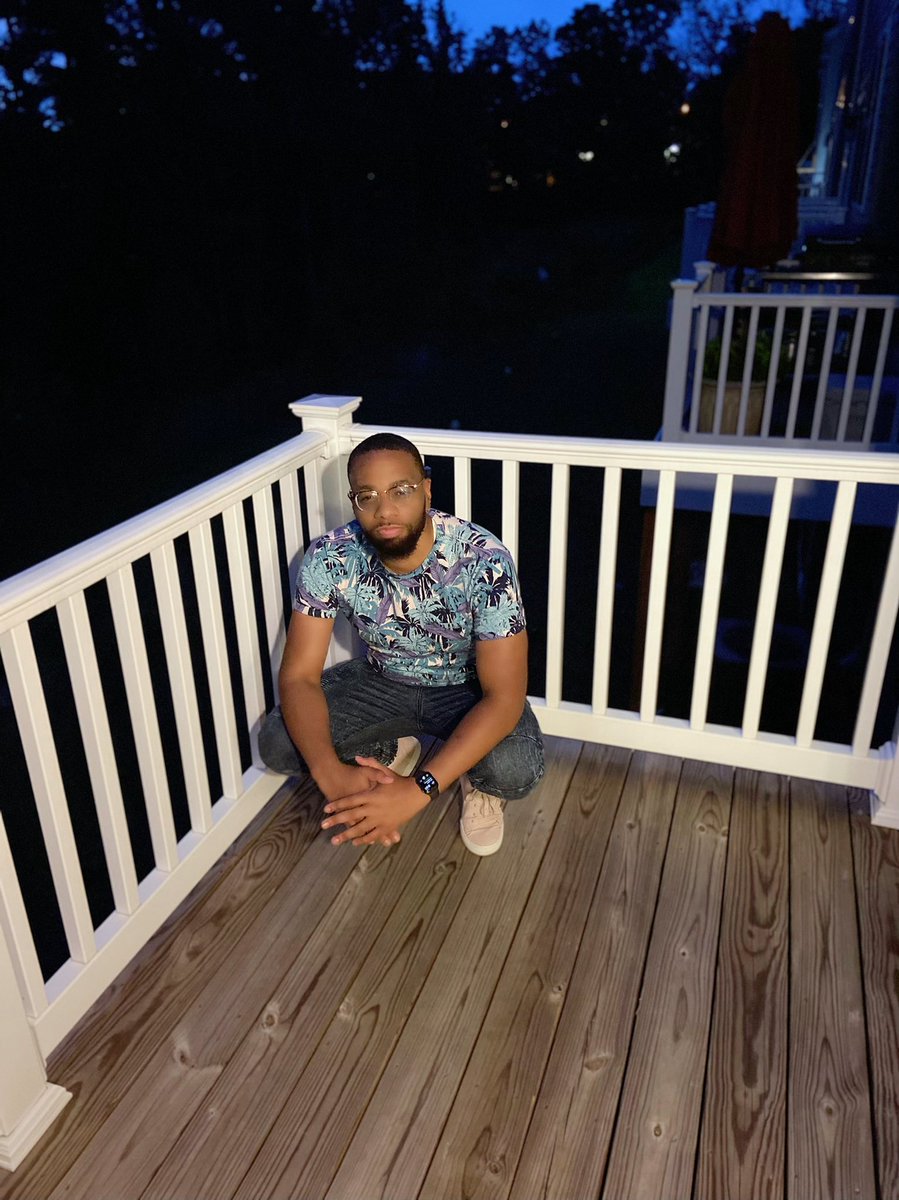JustSamRoberts's tweet photo. Baltimore nights #9moredaystogo https://t.co/m6HzOrb9m4