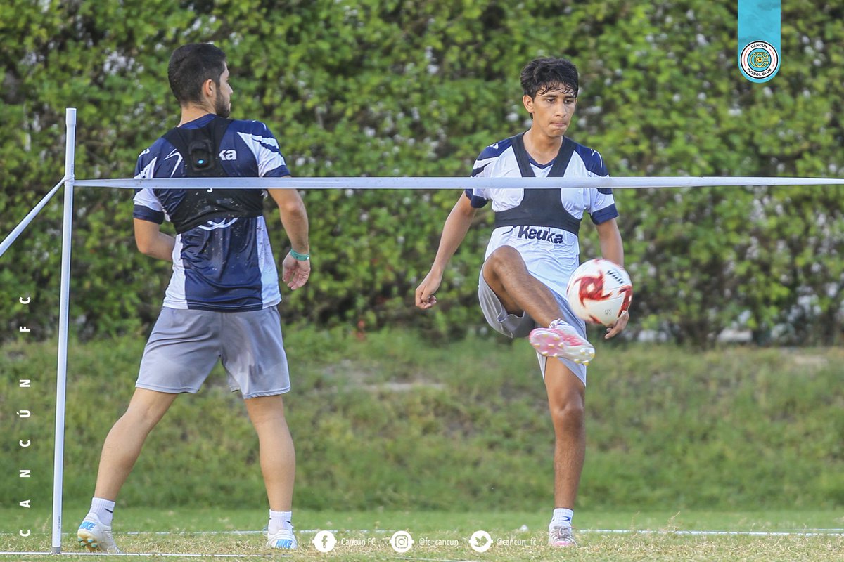 cancun_fc's tweet photo. Cerramos un día más de trabajo, estamos cada vez más cerca del debut 🤜🏻🤛🏻 🌊 

#CancúnEsFutbol #LaOlaFutbolera https://t.co/dttWyn4lrl
