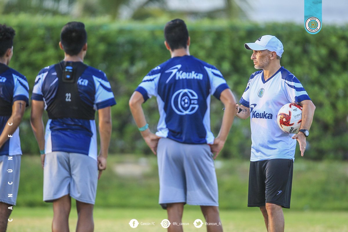 cancun_fc's tweet photo. Cerramos un día más de trabajo, estamos cada vez más cerca del debut 🤜🏻🤛🏻 🌊 

#CancúnEsFutbol #LaOlaFutbolera https://t.co/dttWyn4lrl
