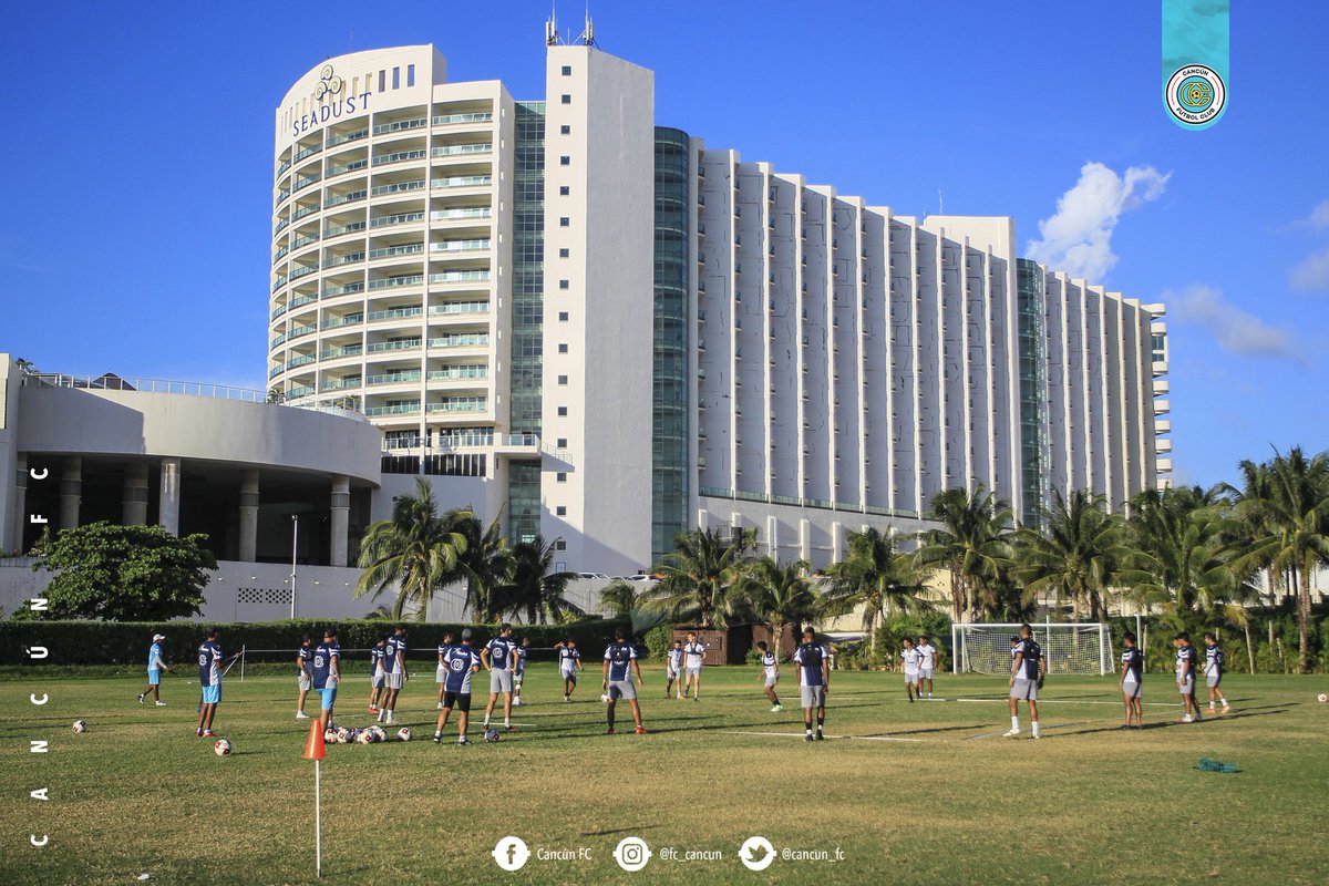 cancun_fc's tweet photo. Cerramos un día más de trabajo, estamos cada vez más cerca del debut 🤜🏻🤛🏻 🌊 

#CancúnEsFutbol #LaOlaFutbolera https://t.co/dttWyn4lrl