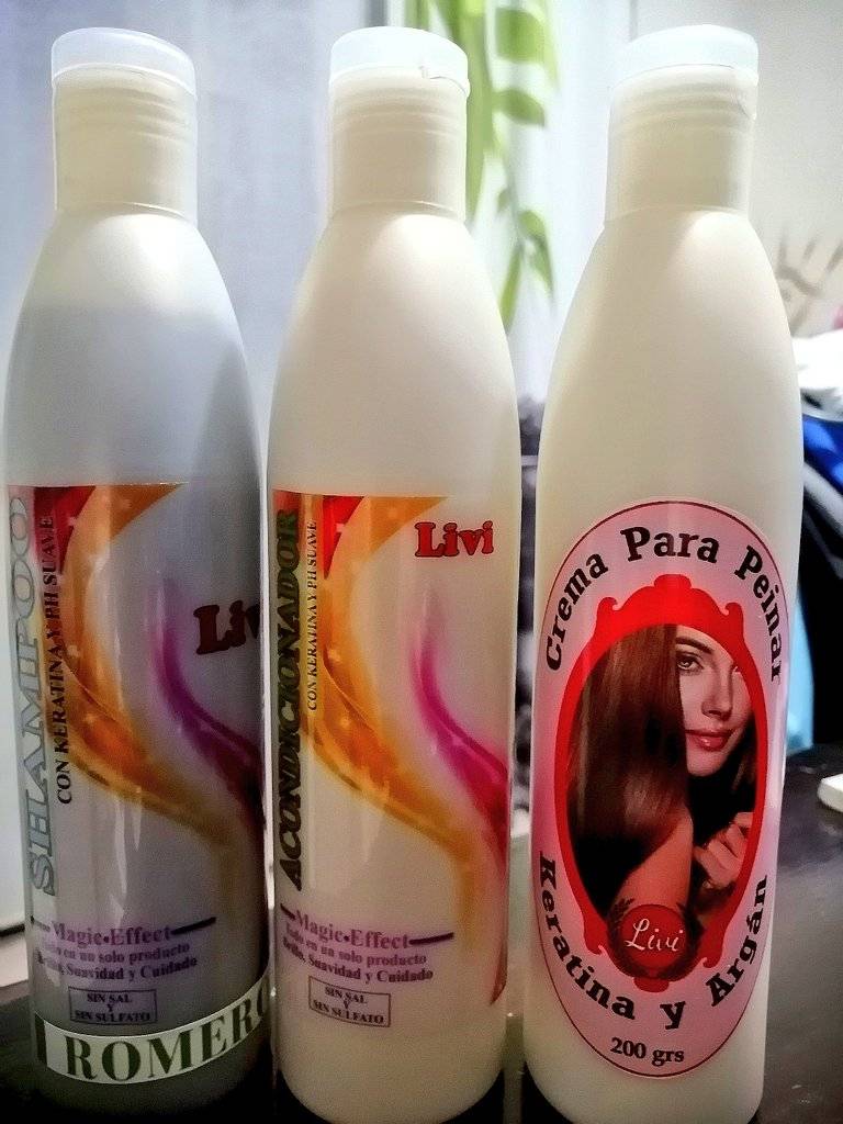 elperiodista_sv's tweet photo. #Promoción Tratamiento ideal para tu cabello, completamente natural🌱☘️🍃Shampoo, acondicionador y crema para peinar #Romero #Keratina #Argan Todo en un sólo producto 🌳Brillo, suavidad y cuidado. LIVI 🙌🙏 Promoviendo a las mujeres emprendedoras @LiviVariedadess 🌹👐🏻 https://t.co/ghUitzeOCe
