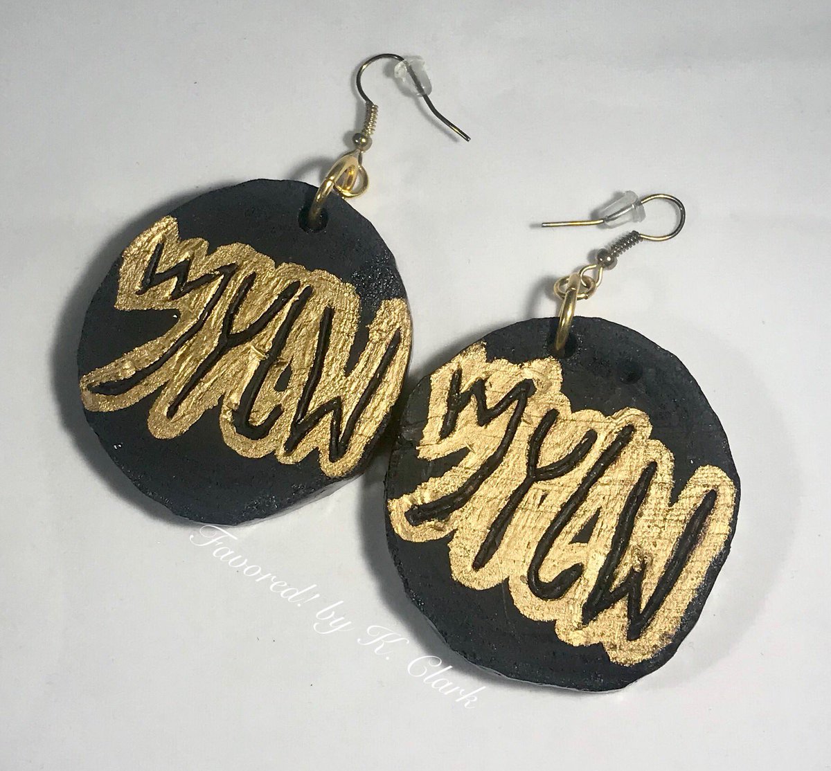 FavoredbyKClark's tweet photo. Oop! Did I mention they are Available reversible??🤔🧐 #shalom #peace #hebrewisraelite #hebrew #shebrew #boutique #brewtique #paleohebrew #modern #earrings #customjewelry https://t.co/Z5PpOBmsUn