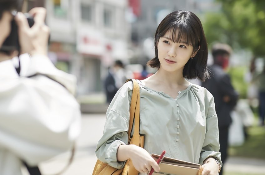 iconickdramas's tweet photo. I can already feel the chemistry between Ong Seong Wu and Shin Ye Eun just by looking at these still cuts for their new JTBC drama

#NumberOfTimes follows the story of two people who likes each other but doesn’t have the courage to confess their feelings for 10 years https://t.co/7vBmnC2v5y