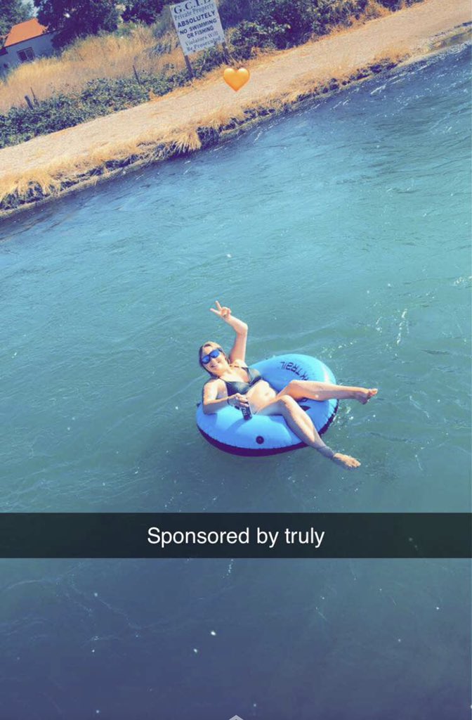 MorganDeines10's tweet photo. Had a good ass time today 🙌🏼 #alwaysdrunk https://t.co/c99bgc9GGz