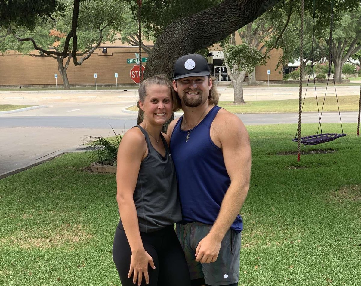 stearman_joey's tweet photo. Found me a lil workout partner 💪 https://t.co/AoikNEnDKT