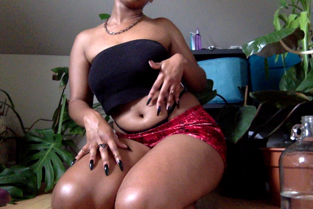 afroplantbae's tweet photo. What would you do if you got your hands on a freak like me?
$SiDilla
https://t.co/PRACjzEhVI https://t.co/nyaqFuC94p