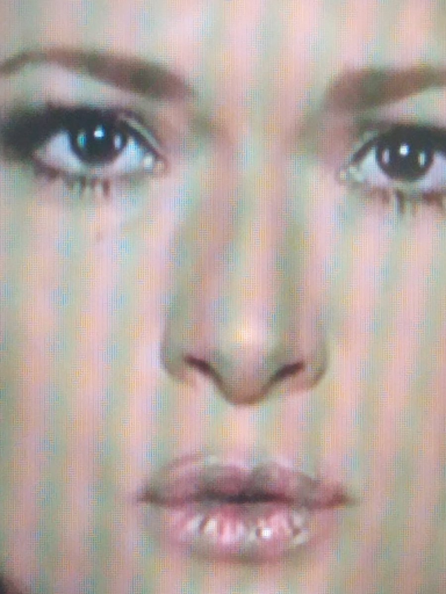 JeremiahCuster1's tweet photo. Who has pupils like that? #THEGREATAWAKEING https://t.co/097dNhiOy0