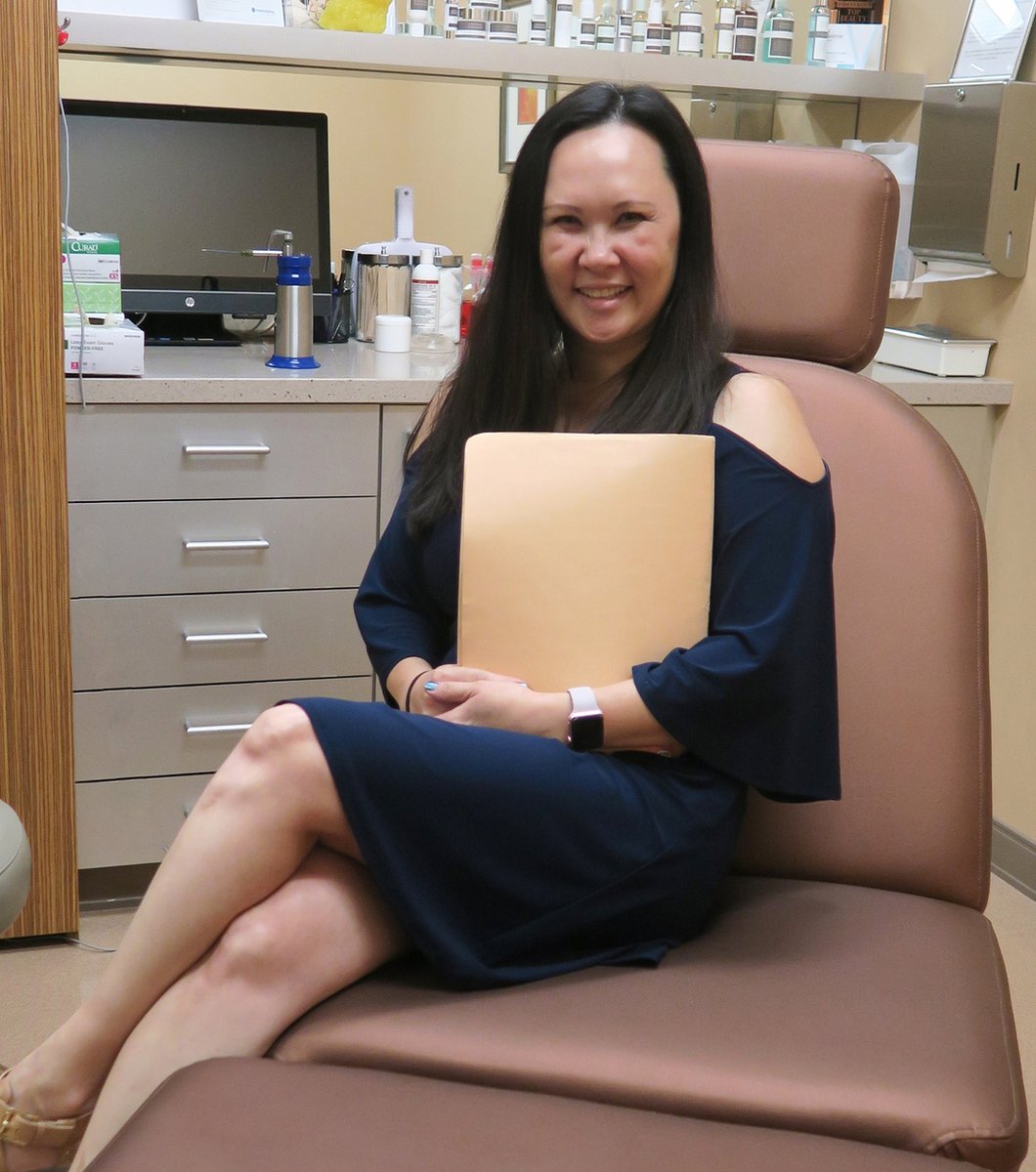 PlasticSurgeryVegas tweet media