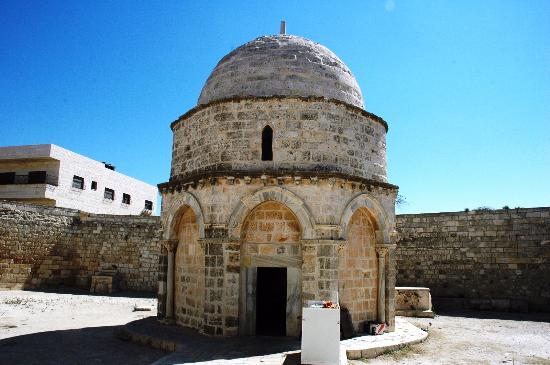 20/The English architect L Creswell identifies two buildings in late antique Syria that could have inspired the construction designs of the Dome of the Rock. The first contender is the Church of Ascension in the Mount of Olive, situated adjacent to the Dome of the Rock.