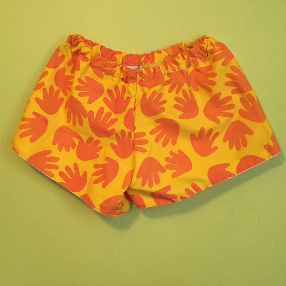 RatHandsPress's tweet photo. hands shorts 👐 https://t.co/xDSYz1Ke5Q
