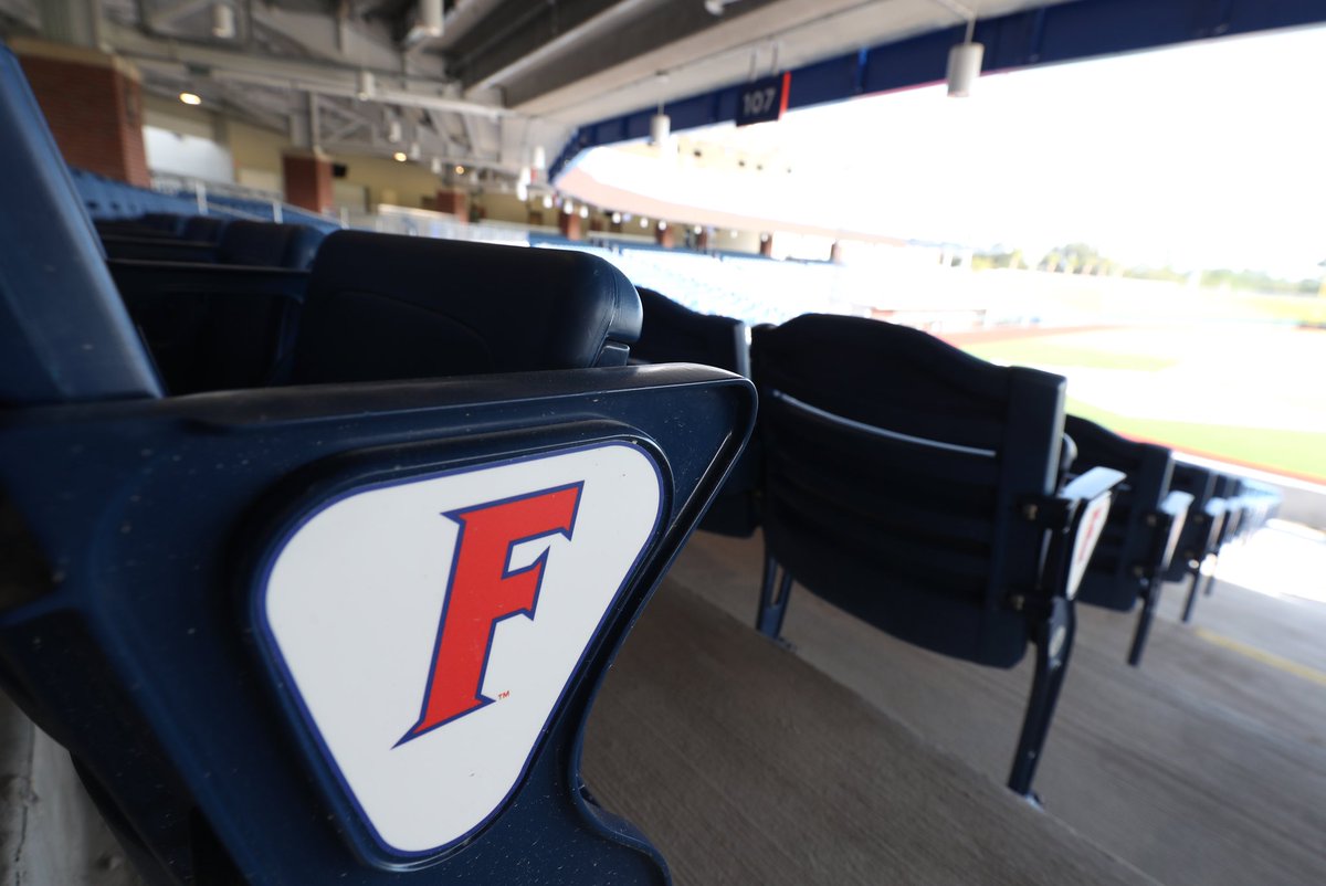 GatorsBB's tweet photo. It’s all coming together 😎

#GoGators https://t.co/KQ0kW8O7dL