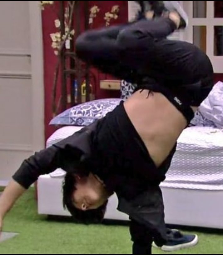 PyongLeendo's tweet photo. 👇👇Promessas de vídeos do @PyongLeeTV👇👇
☯️ Dançando break com Yudi
☯️ Hipnose c/ Sabrina e Mara
☯️ React dele no BBB
☯️ Jake conhecendo o gael, bia e zoe
☯️ Vídeo de ação c Duda nagle
☯️ React dele das pessoas falando mal dele no BBB e fora
☯️ Retorno do #RePy https://t.co/EPnCASJ96n