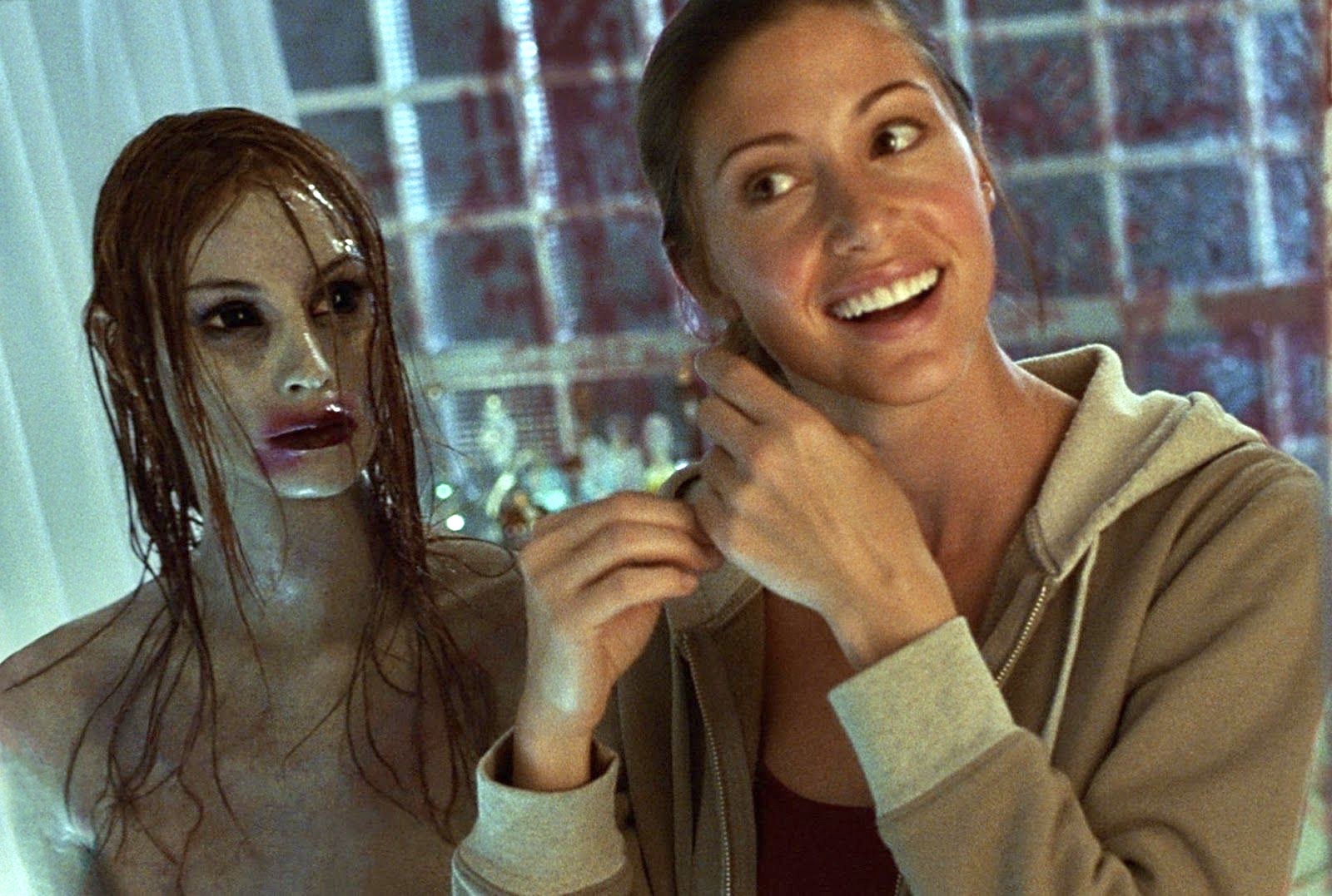 Happy Birthday to Shannon Elizabeth!    