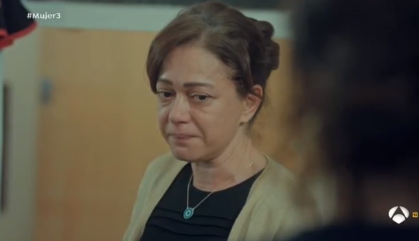 BayraktarAnge's tweet photo. #Mujer3 Hatice lleva la procesión por dentro 💔
Genial #BennuYıldırımlar 👏 https://t.co/Rb4r2gYSgN