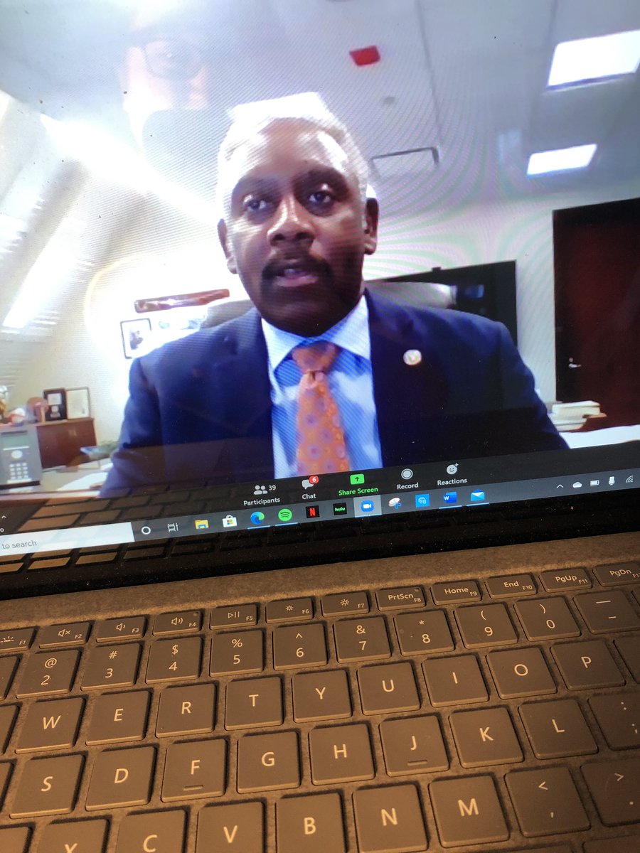 BarrellOCPS's tweet image. Cool experience tonight in my educational leadership class tonight as @codeyewoodyOCPS, @OCFLMayor, @JerryDemings, &amp;amp; @DeanSissi joined Dr. Bartee 4 a @zoom_us Q &amp;amp; A on educational policy &amp;amp; politics. @UCF @UCFCCIE #AspiringSchoolLeaders #FuturePrincipal #FutureAP #OrangeCounty 💛
