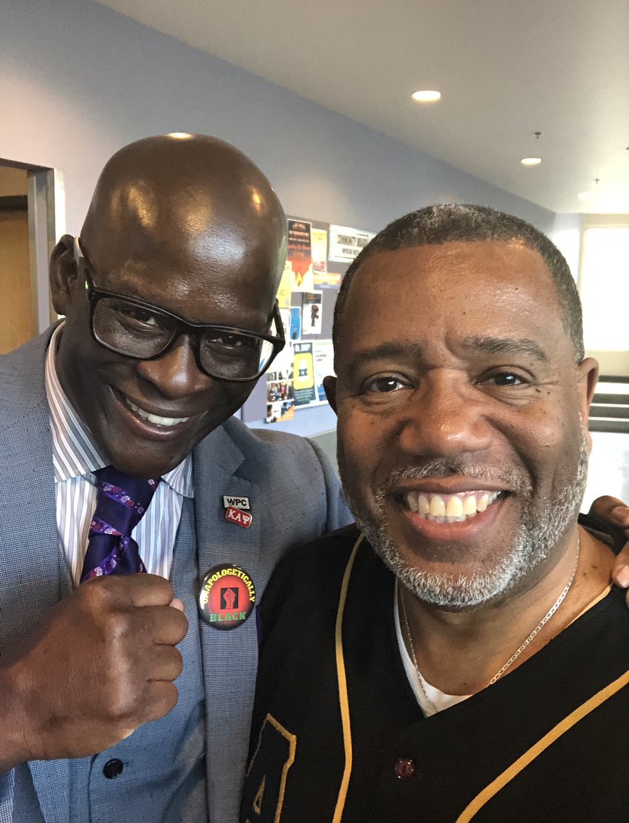 alexgeejr's tweet photo. Join Drs @alexgeejr & @eddieknowsmoore @ 6:30pm cst tonight for an honest convo about Black men’s mental health on my FB Live! C’mon and meet us there! https://t.co/ataq4rduD0