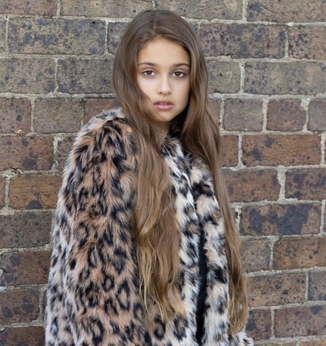 Throwback to this beauty @blakey_oberoi wearing our Leopard Faux Fur Coat! @blakey_oberoi 😍 Have you seen our new styles online!? 
.
.
.
.
.
.
#flairekids #flairekidsclothing #kidswinterfashion #kidsfauxfur #leopardfauxfur