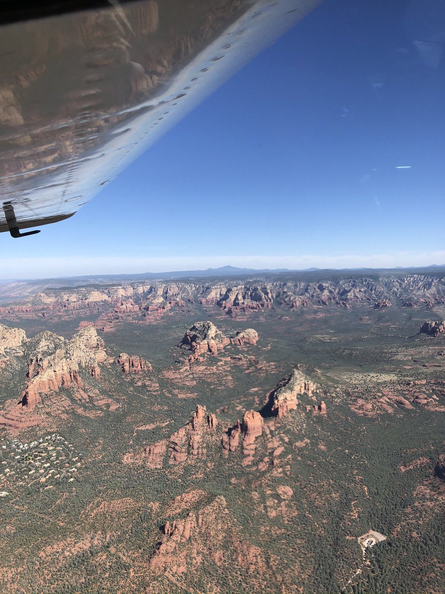 Jadirty33's tweet photo. Passed my flight instructor checkride today! Who’s trying to learn how to fly planes👀 https://t.co/naMx7k8ptD