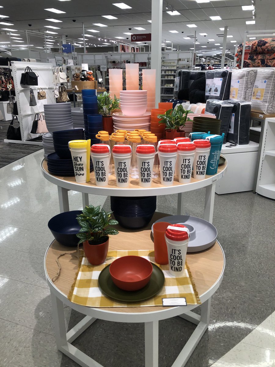 Maggie Demo tweet media