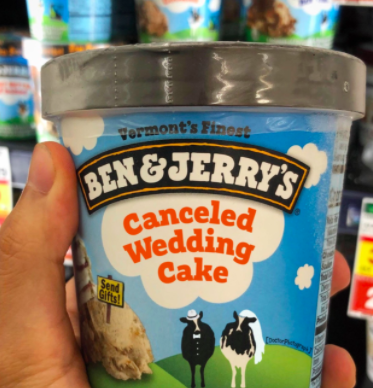 WeddingWire's tweet image. Pass the spoon! 😅🥄#benandjerrys