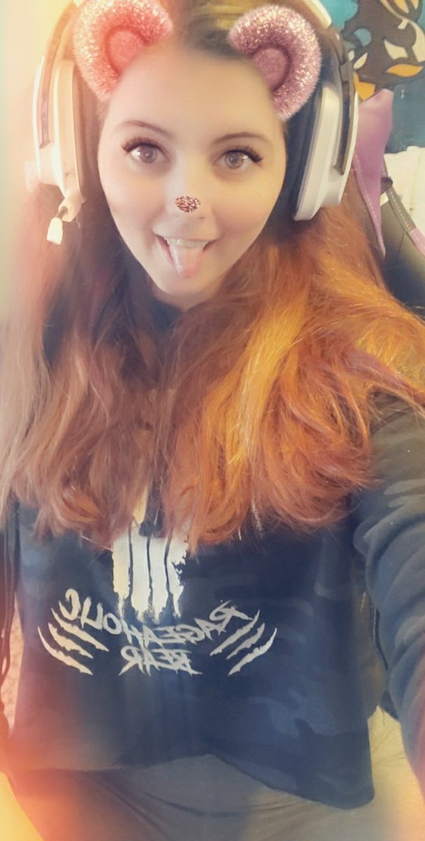 MANuDIEDBYaGIRL's tweet photo. I'm live with the guys on Modern Warfare Warzone!

@SupStreamersRt 

#MANuDIEDBYaGIRL #gamergirls #smalltwitchstreamer #twitch #twitchstreamer #twitchaffiliate #thanks4thesupport https://t.co/zslG6DqCye