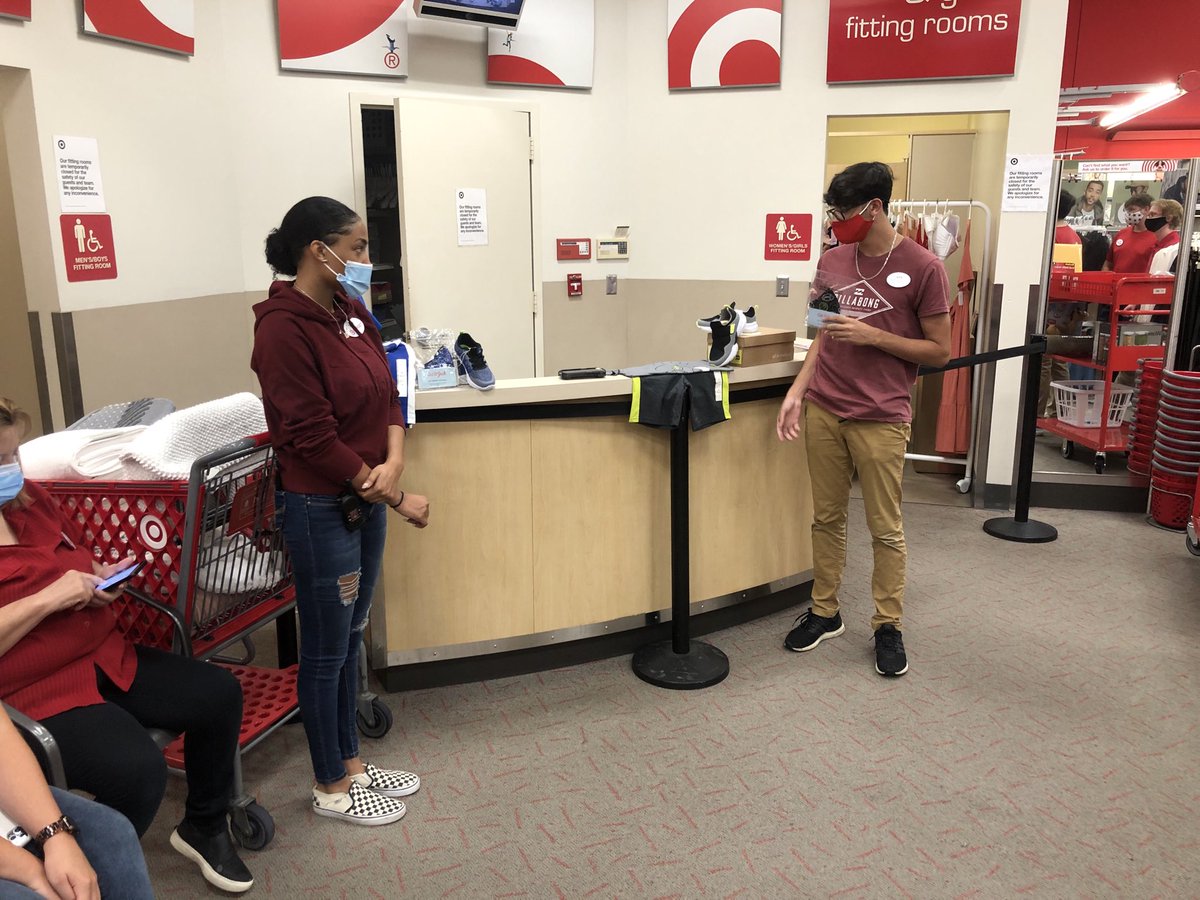 TheTargetBrian's tweet image. Product presentation huddles. Bring a item from your department and tell us about it and why we should buy it. #noyourproduct #addtothebasket.  #salestraining ⁦@RachelH1842⁩ ⁦@palayeva⁩