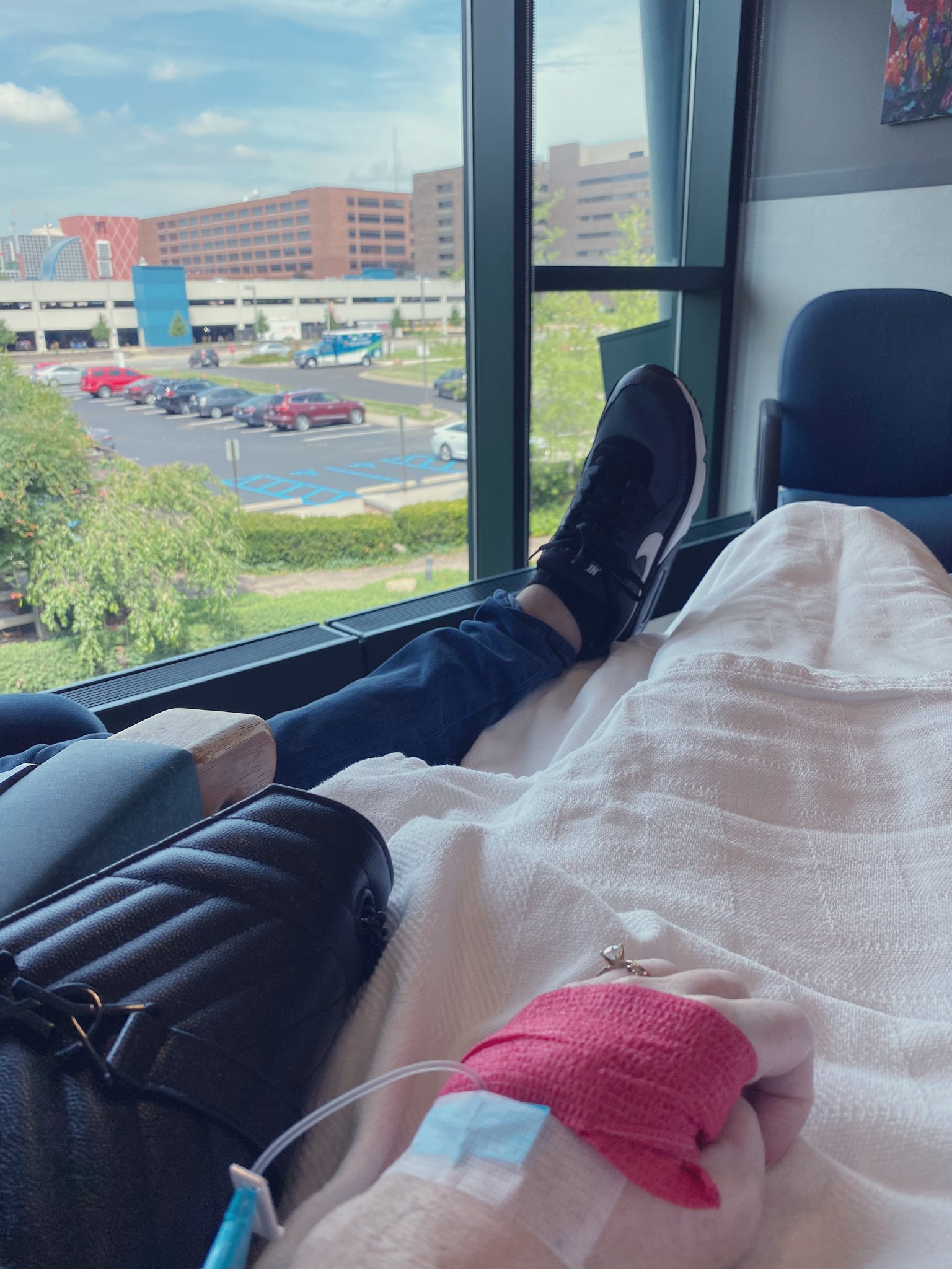 lindy-thackston-on-twitter-thank-god-i-m-looking-at-the-hospital-today-and-not-in-it-being-hospitalized-24-days-total-in-6-weeks-was-so-unexpected-much-like-most-of