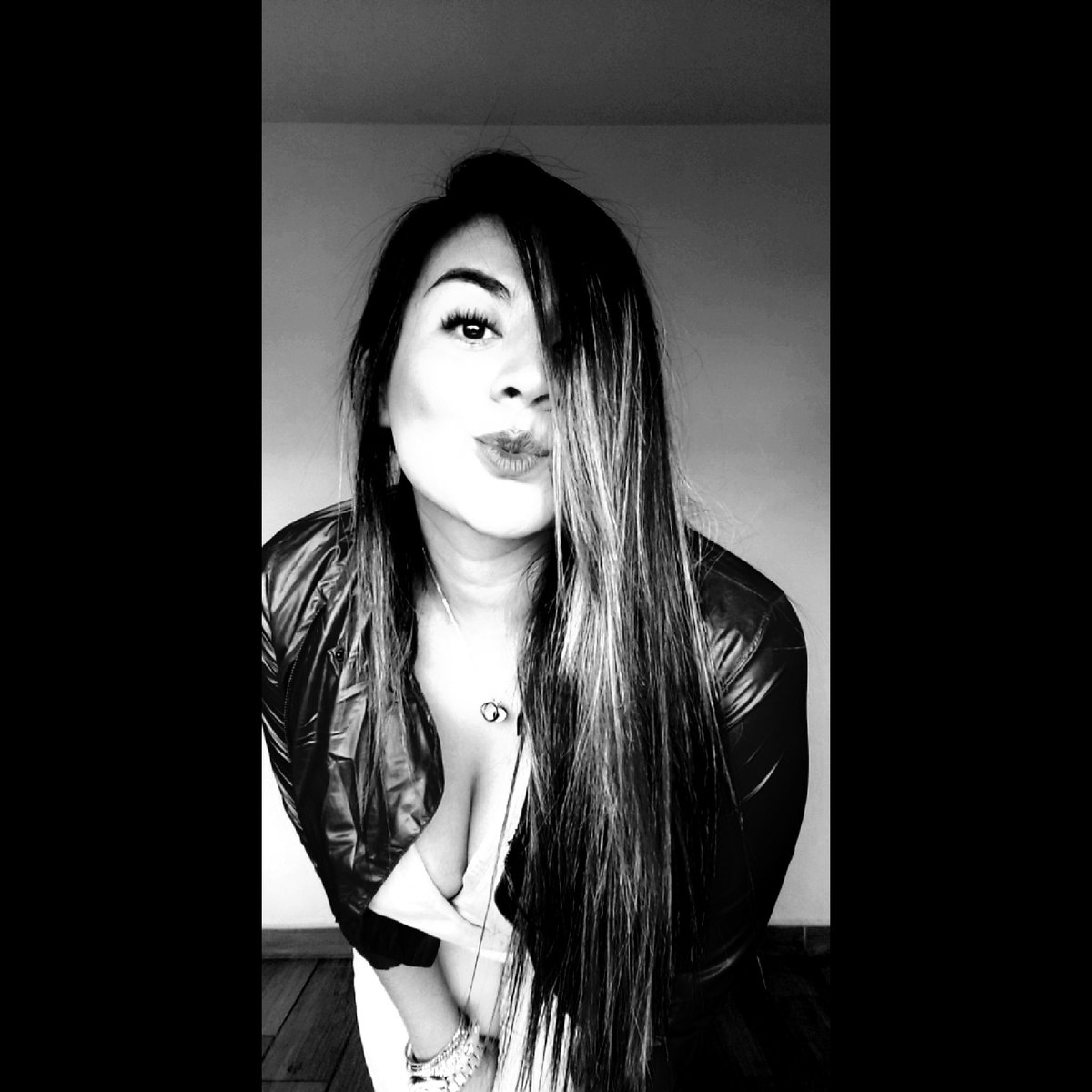 GabbsBiAi's tweet photo. Chingona la vida 🌻💫 https://t.co/irVlGh6hFy