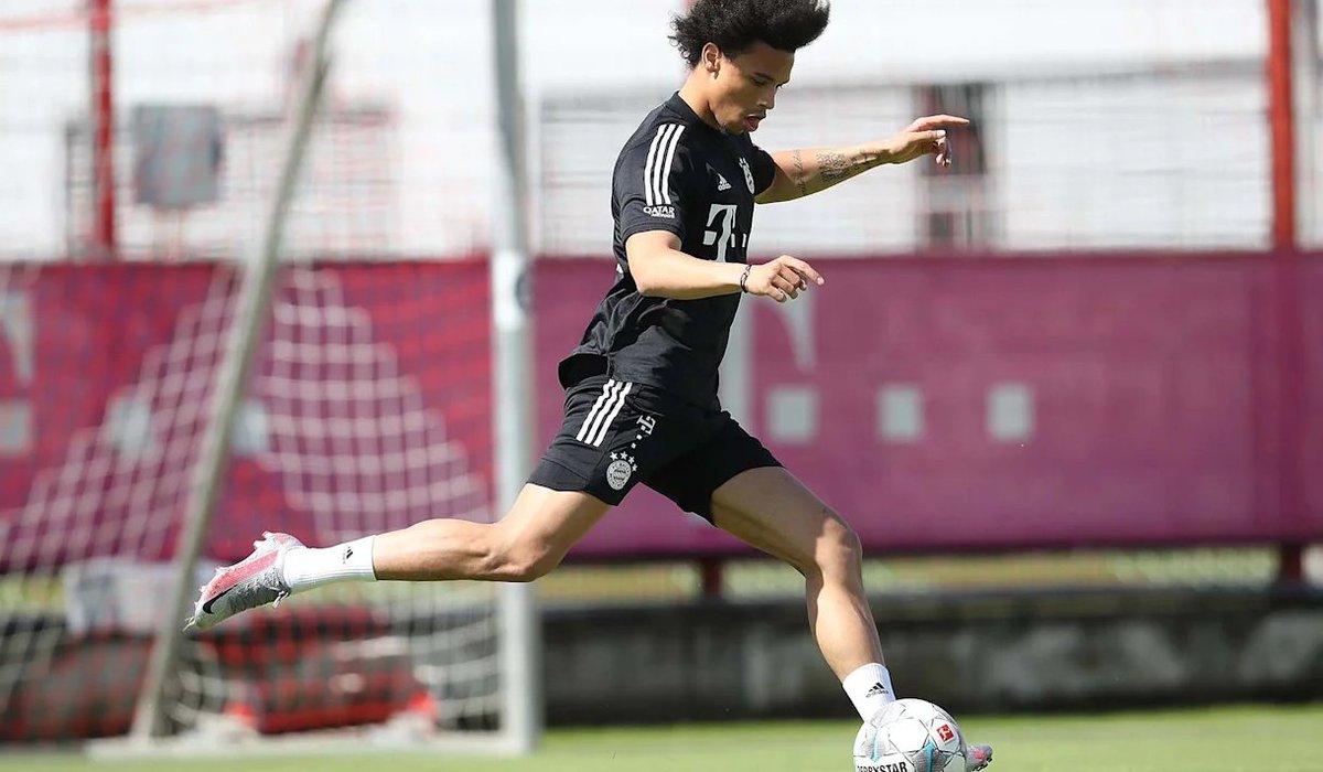 Sané on competition with Coman & Gnabry: "Of course I want to play but I won't demand to start every game. No player in the world can start every single game & reach the highest level. I'm not against rotation at all. It helps the team. Serge, King and I: That sounds very good!"