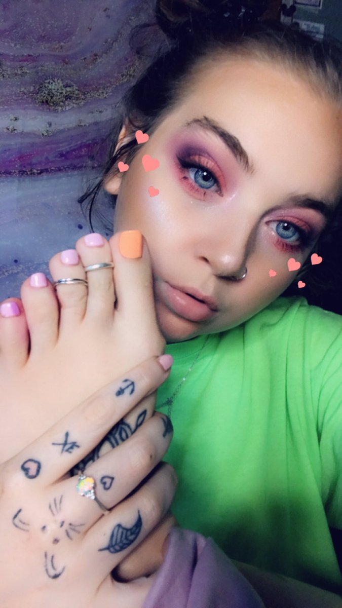 paypig4domme's tweet photo. $END AND SERVE TO A DIVINE GODDESS!!!!!!
π£ @paletootsies π£
SHE WILL HAVE YOU CRYING AND EATING YOUR OWN SHIT!!!!! SEND HER ALL OF YOUR MONEY!!!!! NOW!!!!!!!
#findom #findomgodess #findomworship #footfetΔ±sh #footfreak #walletrape #atmrape #humanatm #cashcow #paypig #rtpromo https://t.co/s3jG9lQeBg