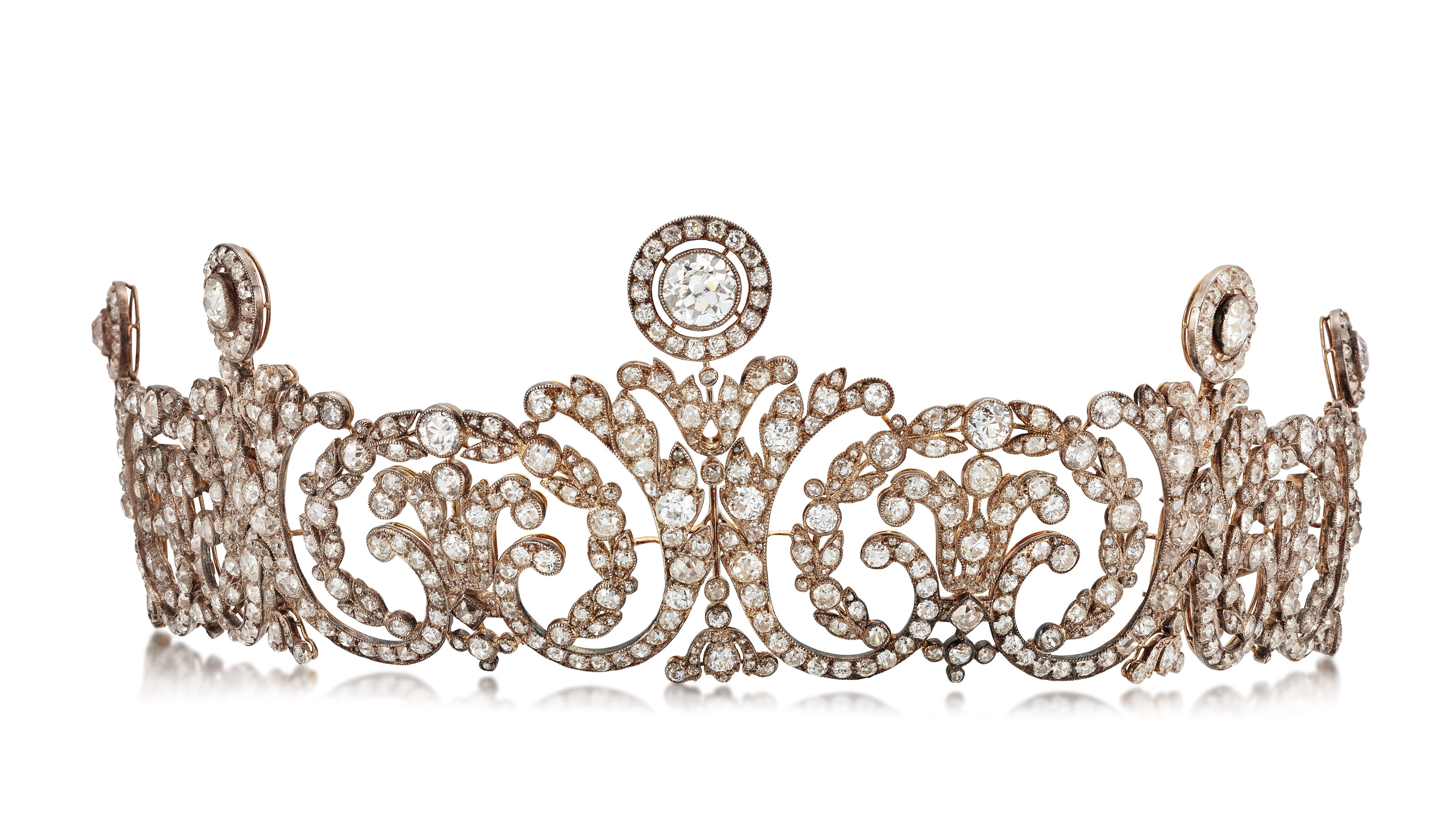 The Royal Watcher On Twitter Royaljewelsatauction A Cartier Diamond Tiara From The Collection Of The Late Gloria Dowager Countess Bathurst On Auction At The Christie S Important Jewels Sale In London Next Week