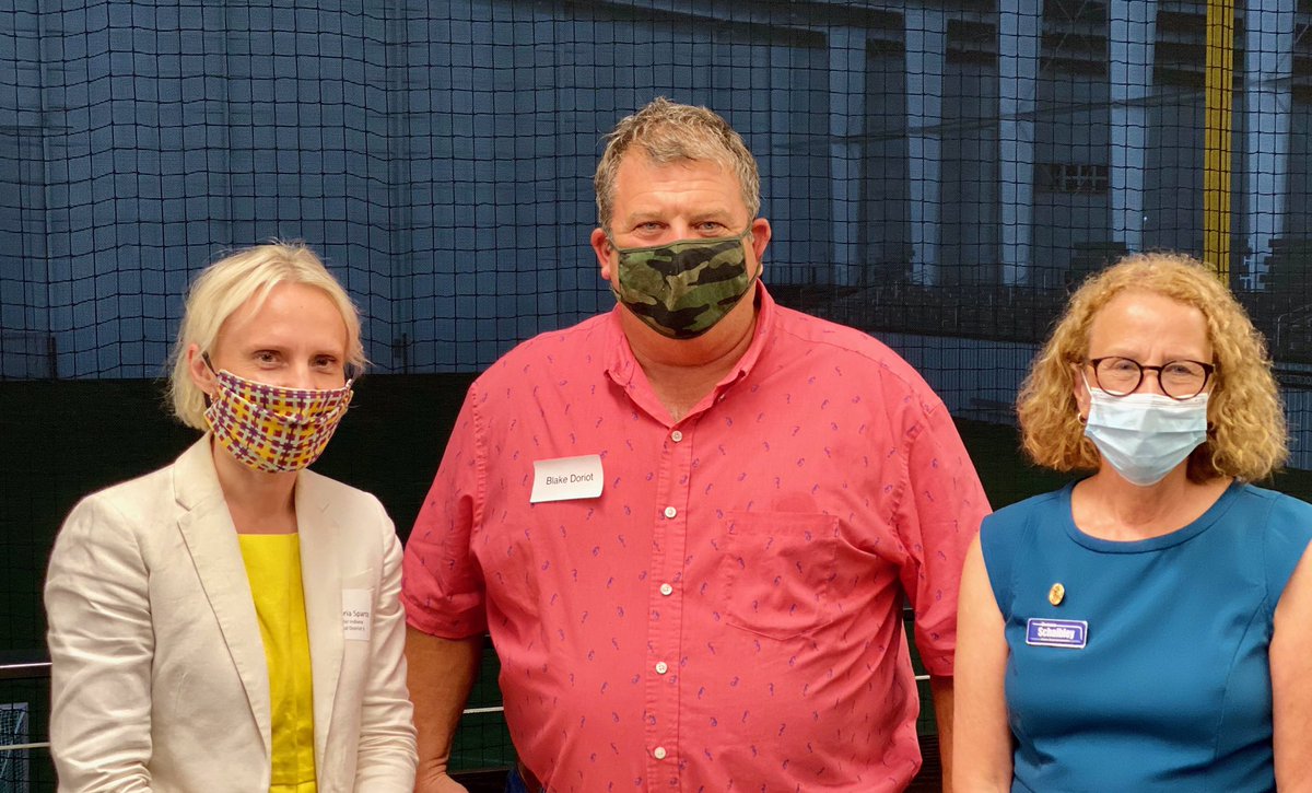 Nice event tonight in support of Rep. Donna Schaibley. I worked with Donna this session and passed some important reforms to reduce costs, increase transparency and improve the quality of health care for Hoosiers.