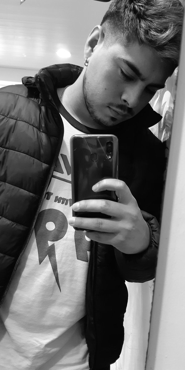FrancoBravo10's tweet photo. Acá también la subo, sino mi lo uso 🤗 https://t.co/9lySHSlGtO