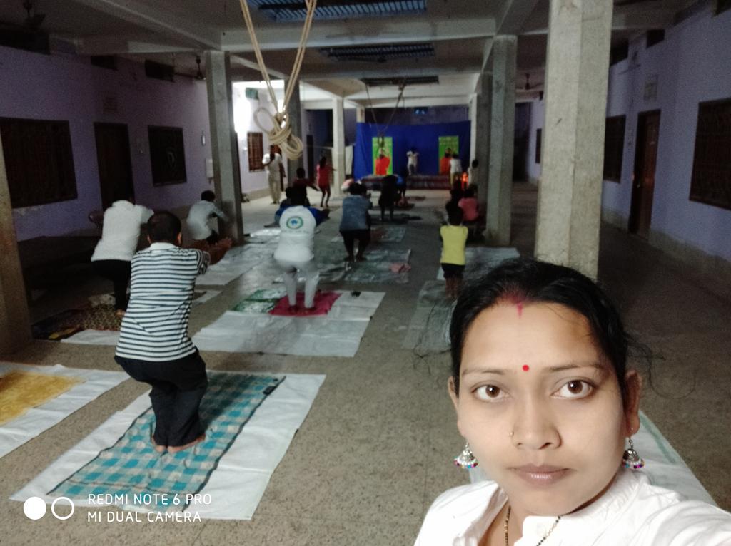MPYS_Od's tweet photo. Yoga with pp swamijee ands kids
#Od_Bgr_mpys
@Sadhvi_Devpriya @MPYS_Od @Swami_Jagatdev @FanSwami @Swami_Jagatdev @swamiomdev @MPYS_JGirija @MPYS_Itishree https://t.co/DhtzvDPKUK