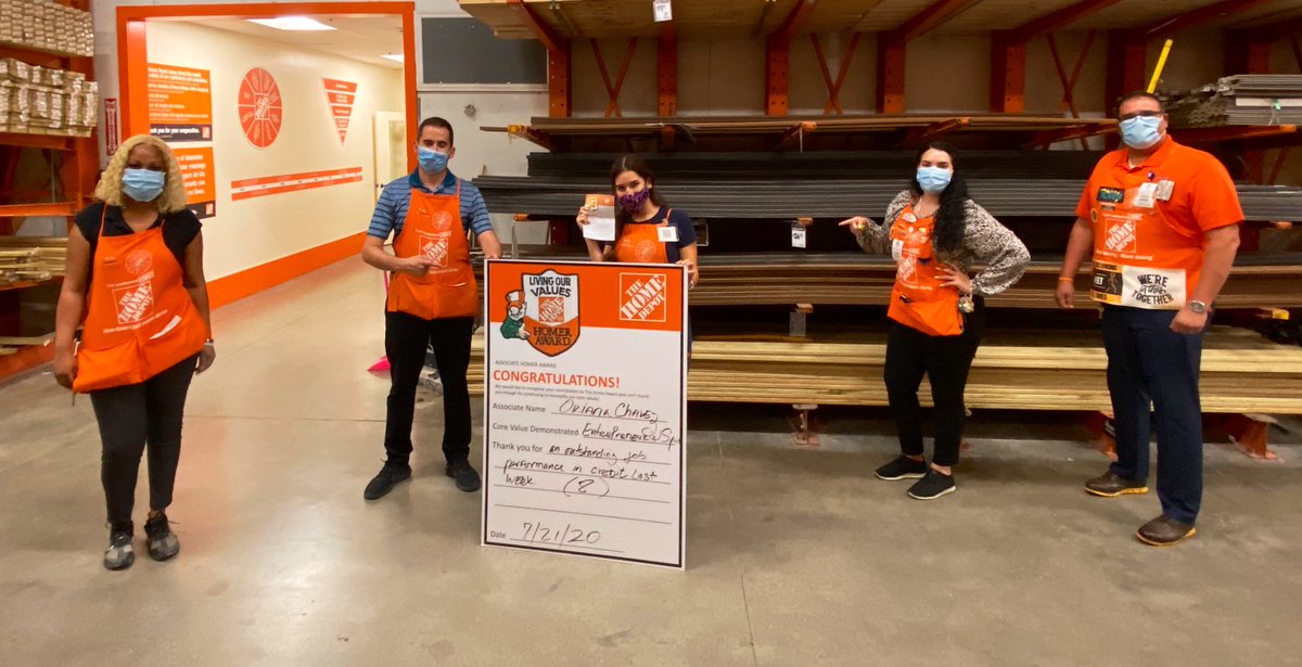 cordero_marcel's tweet photo. Outstanding credit performance from the front end last week - recognizing top performers! Great work to Reina, Oriana and Shameka! Let’s keep driving it!!!!  @avillan2915 @VegaMapvega @sfagra @TAJINESS @HeidyVillalobo8 https://t.co/3FG0bnldFc