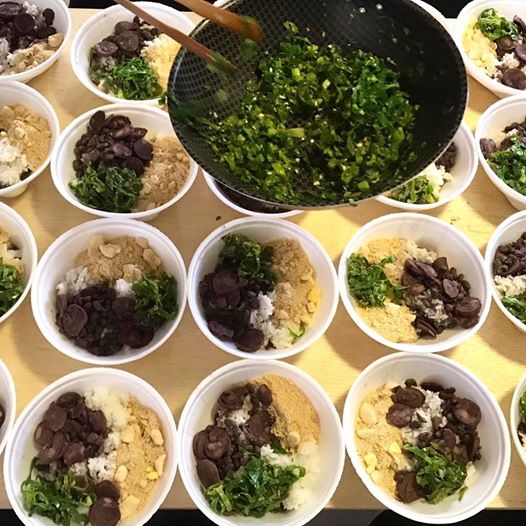 sp_rua's tweet photo. Feijoada e não pára por ai. Tem sobremesa sempre.. porque doce é muito bom. https://t.co/JrlXJYHBGr