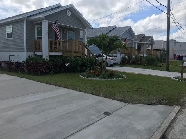 msuttontke's tweet photo. Less than 2 years ago, the Leisure Ln &amp; Van Doren Ave area of New Port Richey was full of crime, protestation, drugs and blight.   @HabitatPWP purchased 45+ parcels of land, demolishing dozens of dilapidated housing structures, well on the way to redevelopment of the commmunty https://t.co/RygWjbAYiL