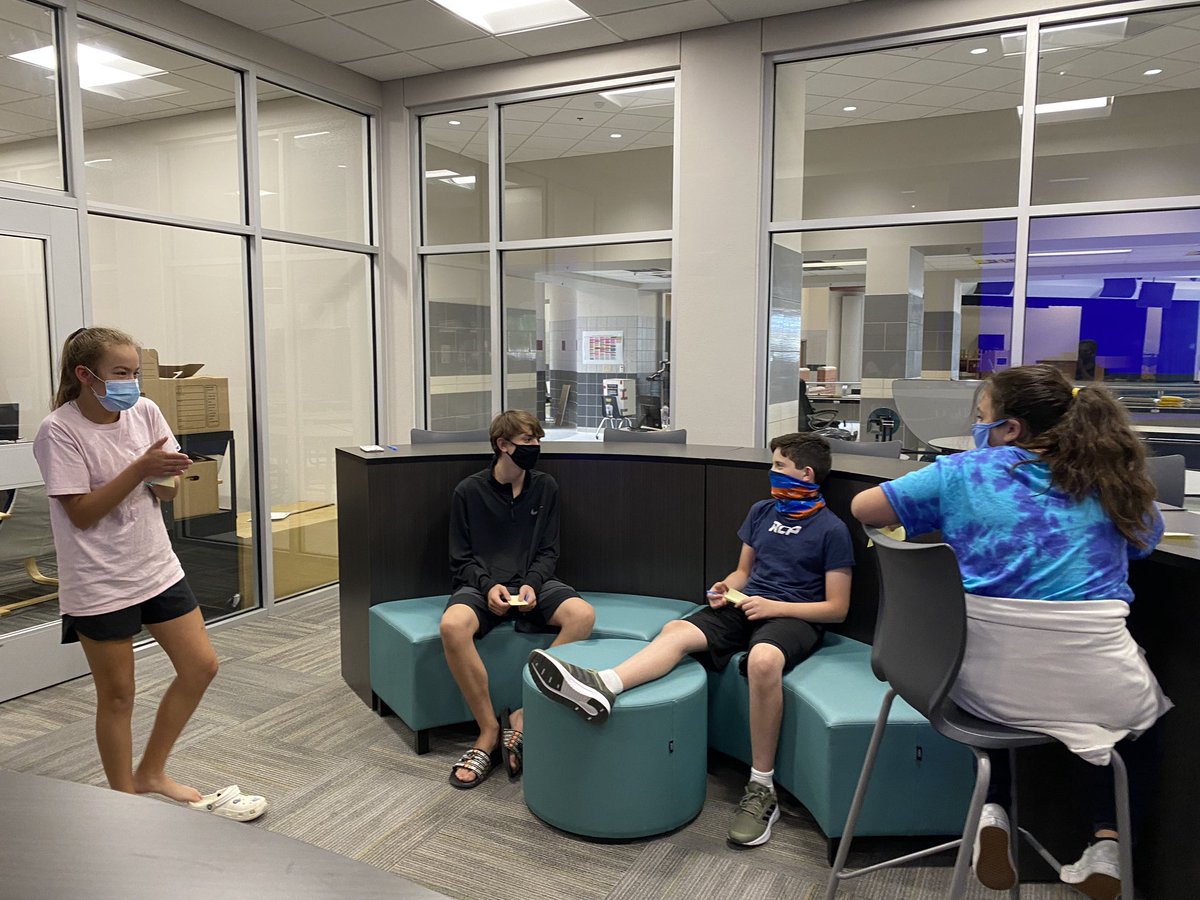 OBMSChromeCrew's tweet photo. What a great start to the year with our Chromies from @BobbySummersMS Even if training looked a little different, there was still a lot learning! @MrsPettit8 https://t.co/bgNuorM3An