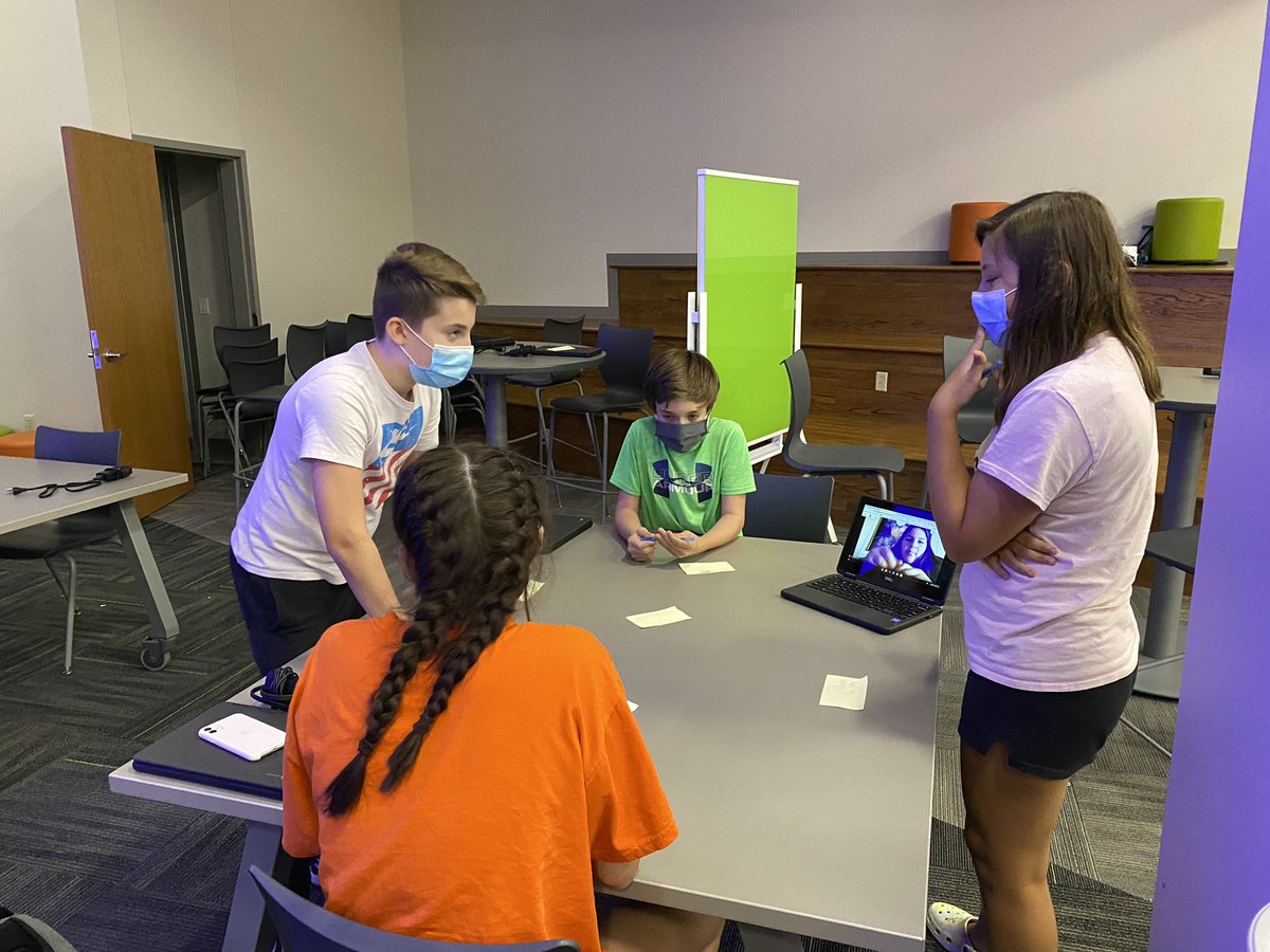 OBMSChromeCrew's tweet photo. What a great start to the year with our Chromies from @BobbySummersMS Even if training looked a little different, there was still a lot learning! @MrsPettit8 https://t.co/bgNuorM3An