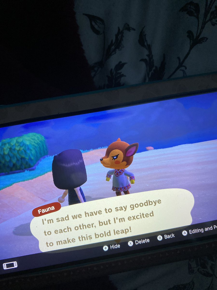infinitemichele's tweet photo. I will have fauna in boxes tomorrow. Who wants her? #acnh #animalcrossing #AnimalCrossingNewHorizions https://t.co/BFFSG721t7