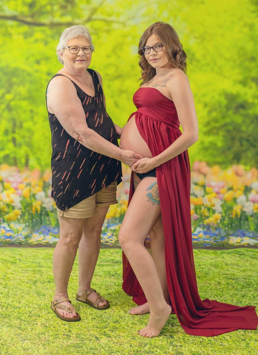 AmandaNicole135's tweet photo. Maternity Shoot 💕💙🤰 https://t.co/0SseGstH3x