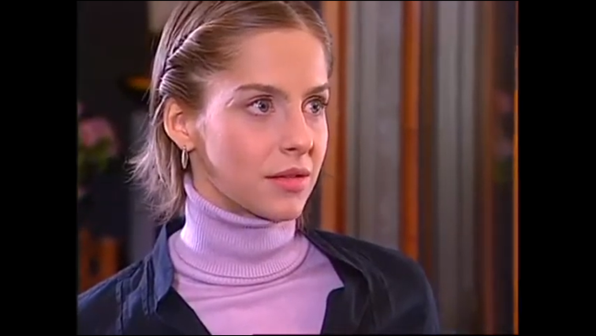 Elisa a Miguel: "Quédate, no te vayas a Ivisa" youtu.be/eqBIWIHvink #FranciscaLewin #CorazónDeMaríaTVN